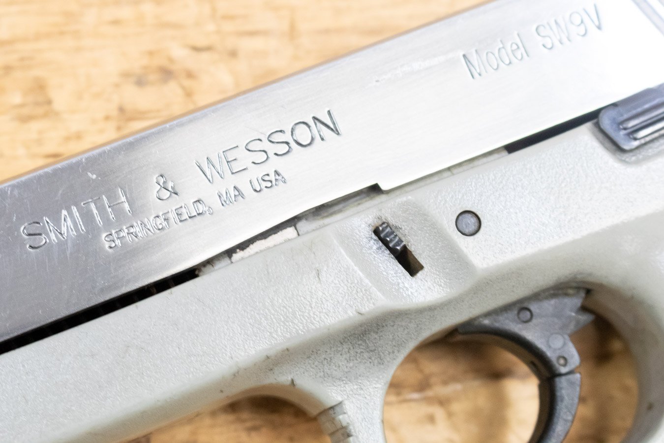 SMITH AND WESSON SW9V 9mm 16-Round Trade-in Pistol